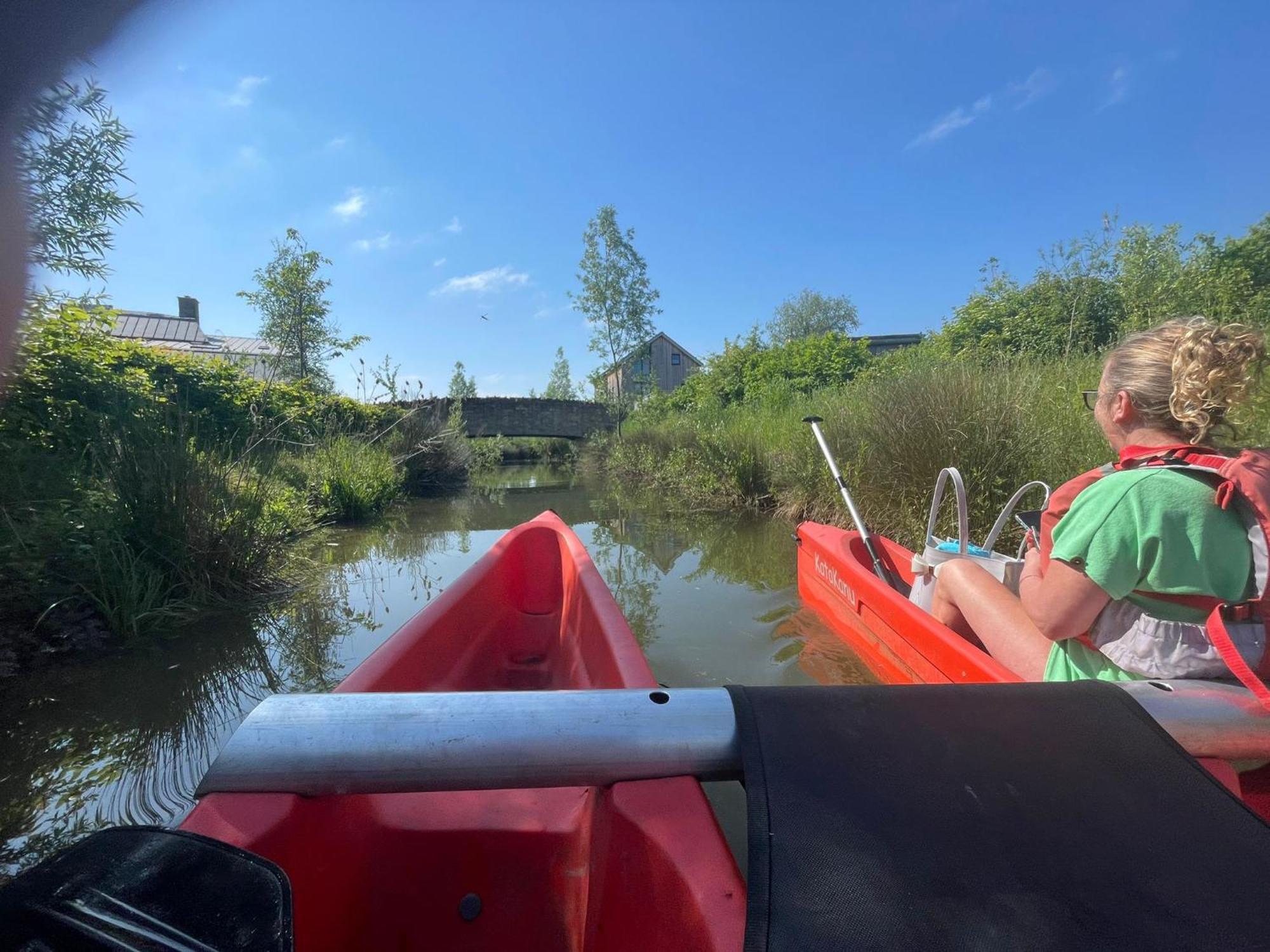 Cosy Cotswold Lodge By Your Home Here - Summer Sale For 3 Plus Nights - Ideal For Families With Log-Burner, Spa, Private Parking And Heated Swimming Pools Ashton Keynes Zewnętrze zdjęcie