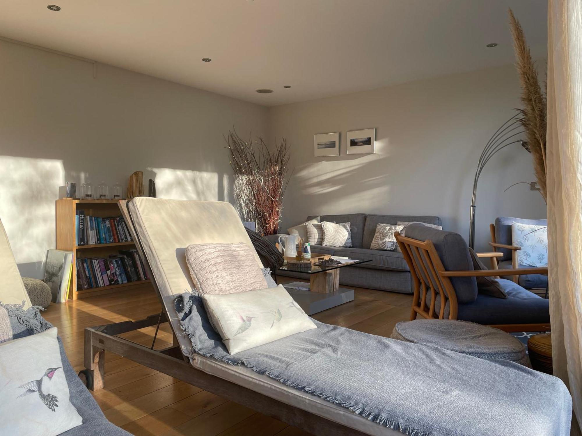 Cosy Cotswold Lodge By Your Home Here - Summer Sale For 3 Plus Nights - Ideal For Families With Log-Burner, Spa, Private Parking And Heated Swimming Pools Ashton Keynes Zewnętrze zdjęcie