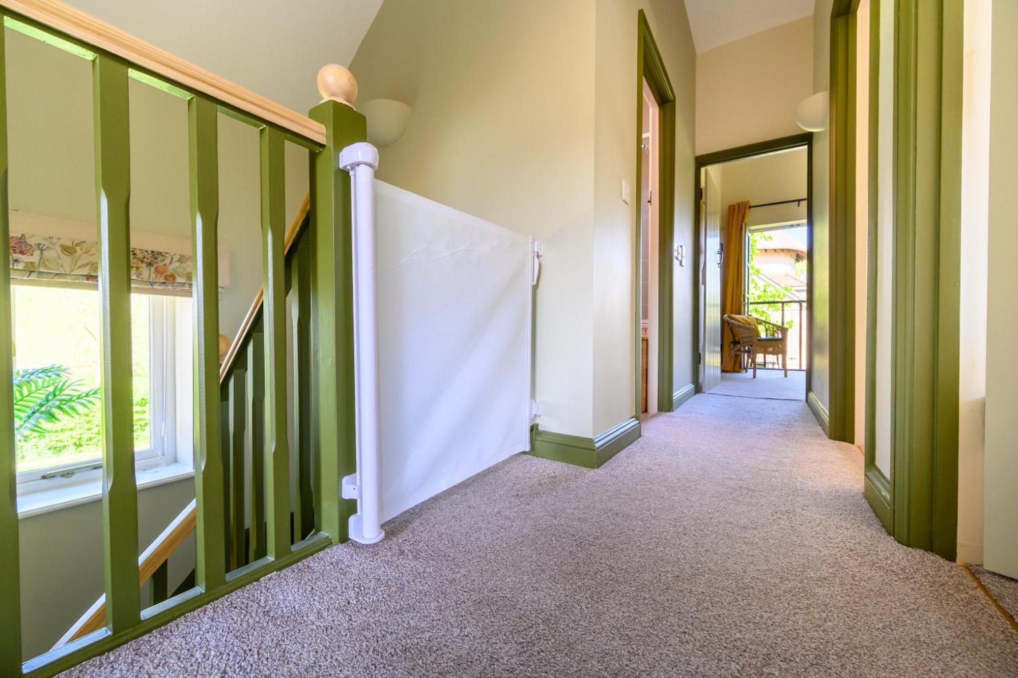 Cosy Cotswold Lodge By Your Home Here - Summer Sale For 3 Plus Nights - Ideal For Families With Log-Burner, Spa, Private Parking And Heated Swimming Pools Ashton Keynes Zewnętrze zdjęcie